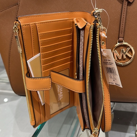 MICHAEL KORS JST LG DOUBLE ZIP WRISTLET WALLET PHONE HOLDER 
CIDER
NWT - Picture 11 of 16